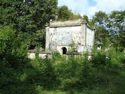 The tomb of the king of elephant hunting, N’Thu Knul, in Buon Don Village in Daklak.