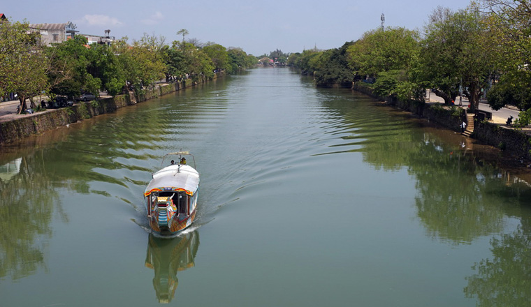 Dong Ba river in Hue